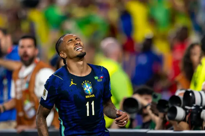 Raphinha se pronuncia pela primeira vez após lesão