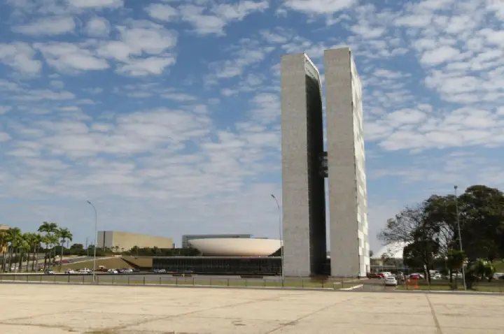 Reajuste no Congresso deve custar R$ 790 milhões em 2026