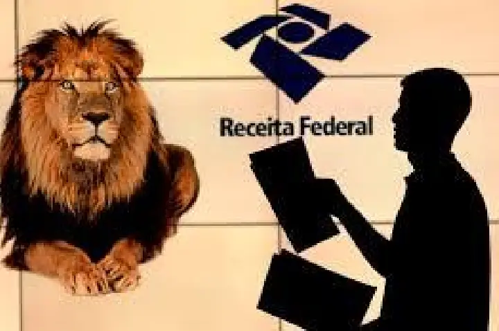 Receita paga nesta sexta-feira quarto lote de restituição do IR