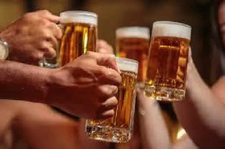 Redução de 20% no consumo de álcool evitaria uma morte por hora