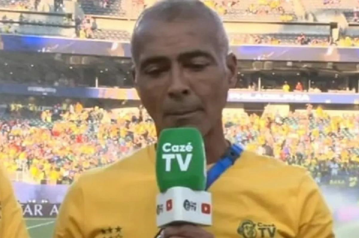 Romário diz que devolverá salário e explica por não se licenciou