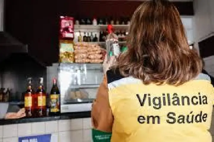 Saiba os sintomas de intoxicação por metanol