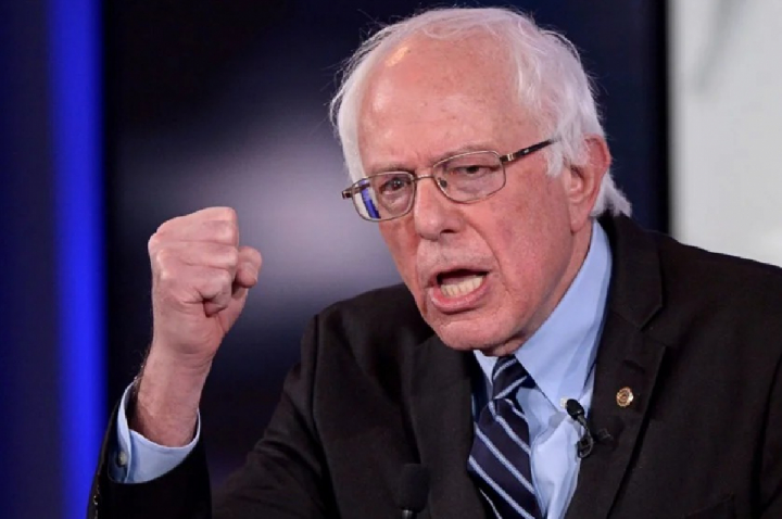Sanders e 30 deputados dos EUA citam interferência nas eleições