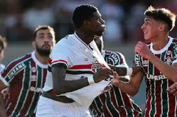 São Paulo bate o Fluminense por 3 a 1 com Luciano protagonista