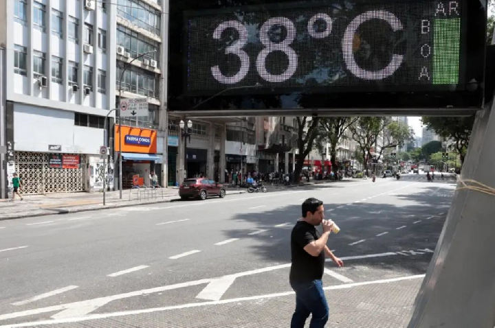 São Paulo e mais 5 estados têm alerta vermelho para onda de calor