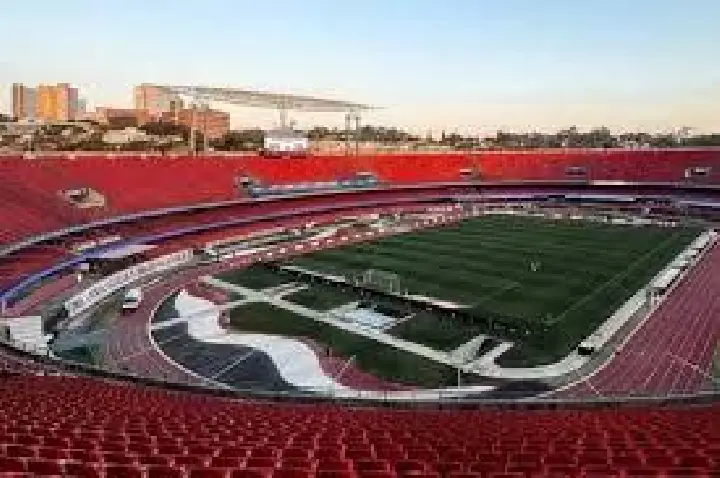 São Paulo pede, e semifinal no Morumbis surpreende rival