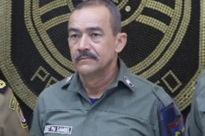 Sargento da PM é punido com detenção por bigode fora do padrão