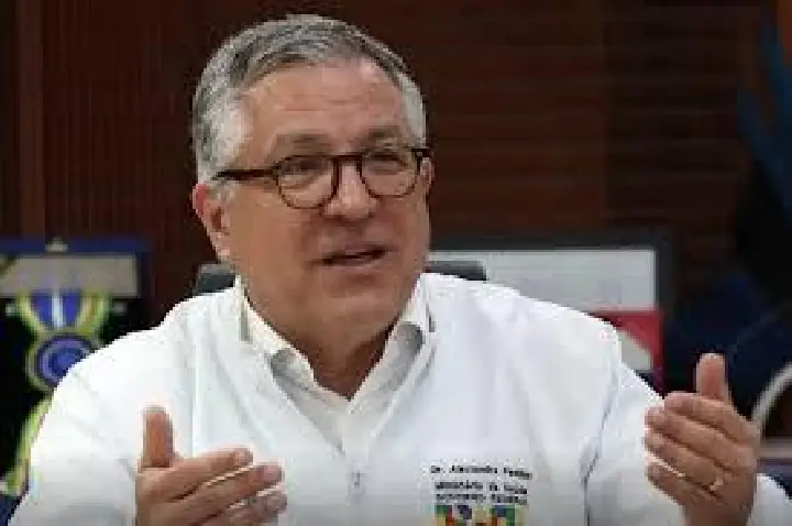 Sem estoque, governo anuncia compra de etanol para antídoto