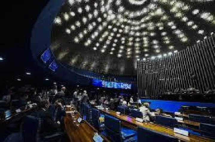 Senado vota nesta quarta projeto contra adultização de crianças