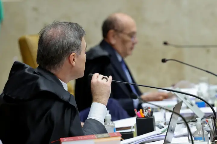 Sessão no STF tem ofensas de 'aprendiz de feiticeiro' a 'leviano'
