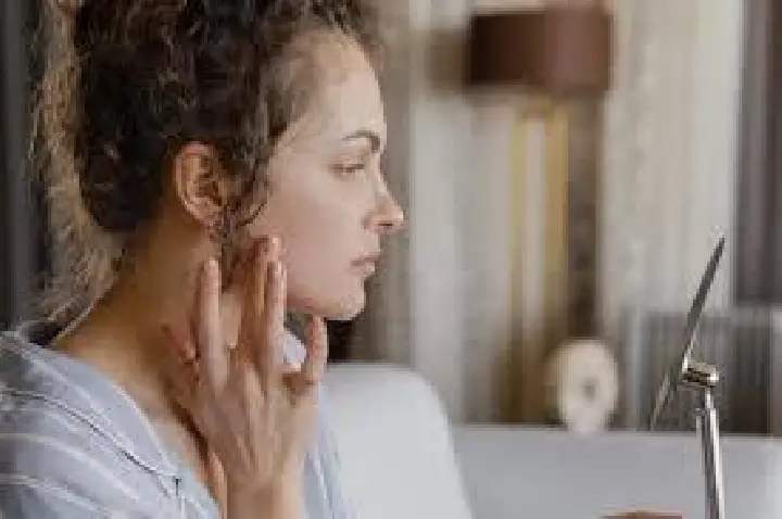 Sinais da pele desidratada: conheça e se cuide
