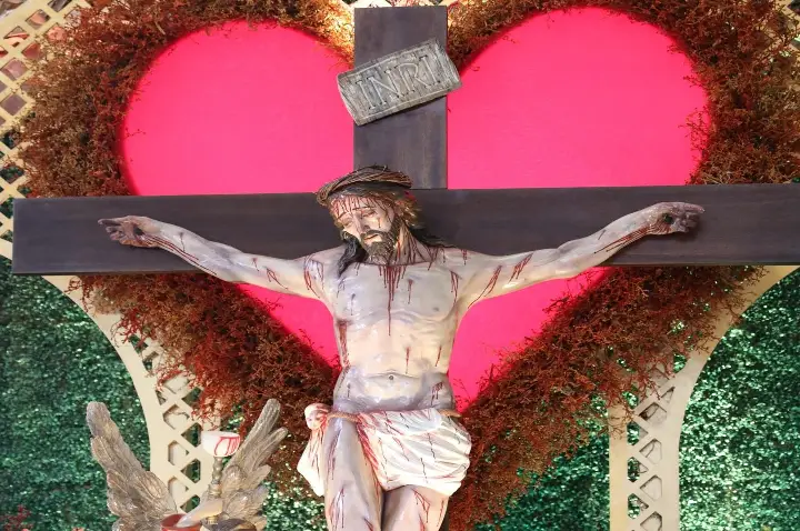 Só encontramos nossa felicidade, nossa vida plena em Jesus Cristo