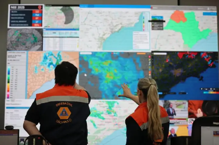 SP cria gabinete para enfrentar chuvas no litoral