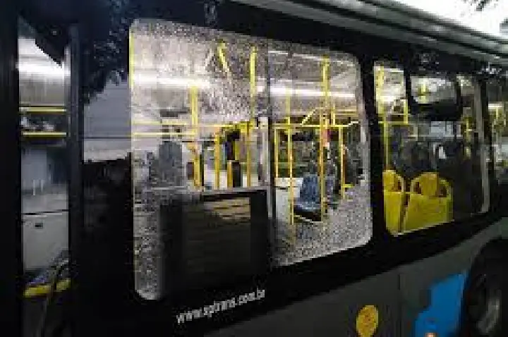 SP tem pior dia de ataques a ônibus, com 59 veículos depredados
