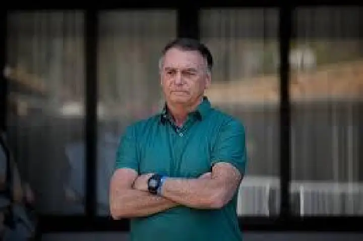 STF estima que prisão de Bolsonaro será efetuada até dezembro