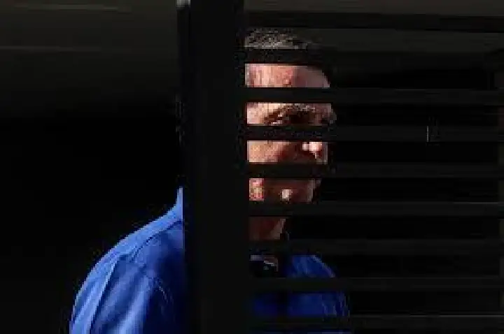 STF vê chance mínima de Jair Bolsonaro preso em quartel