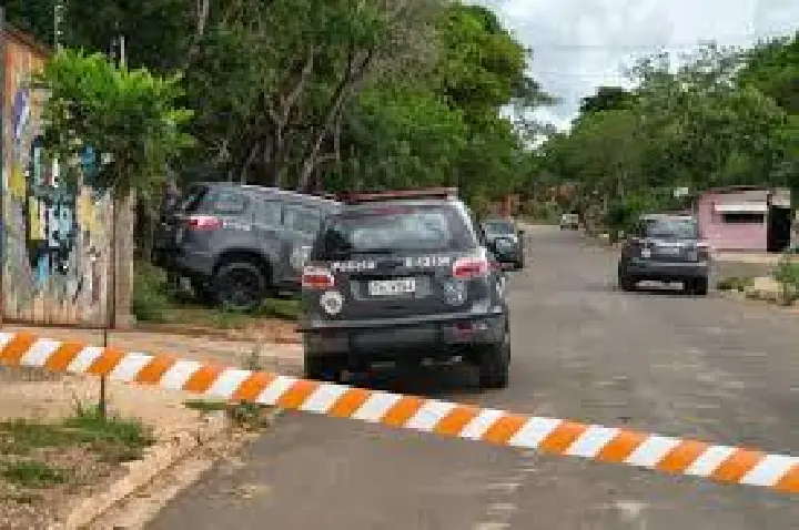 Suspeito de matar mulher a facadas morre em confronto com o Baep