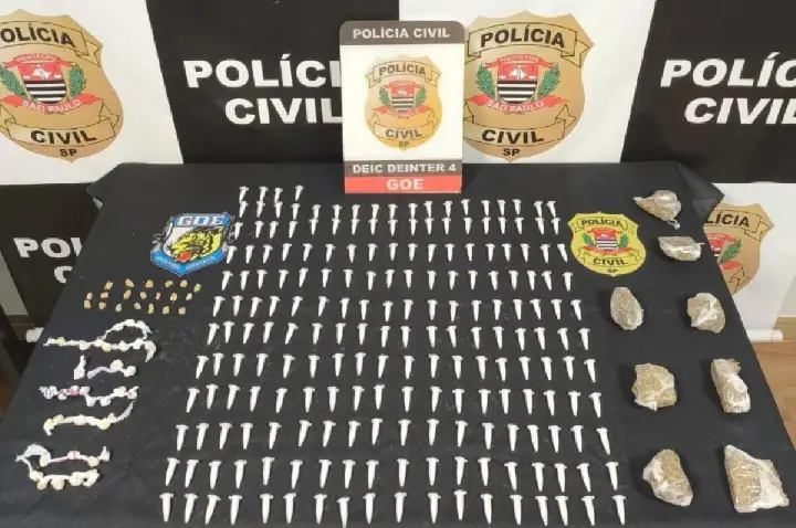 Suspeito de tentar matar para defender biqueira é preso com droga