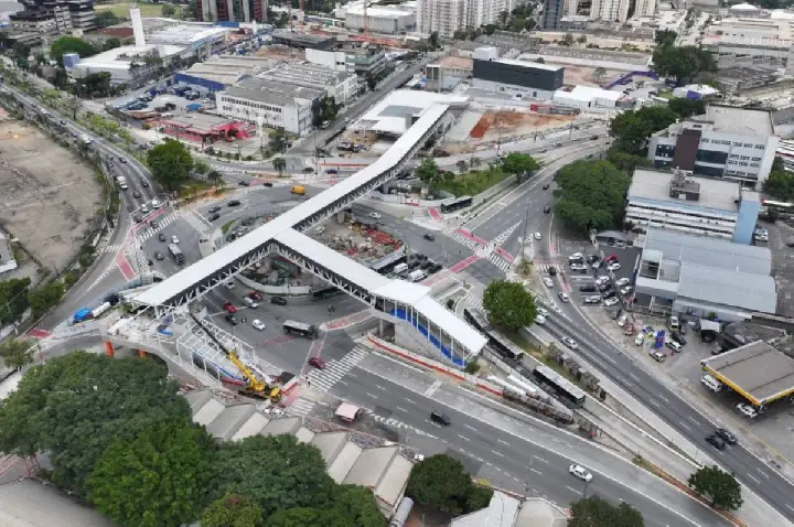 Tarcísio confirma antecipação da linha 6 do metrô pro fim do mês