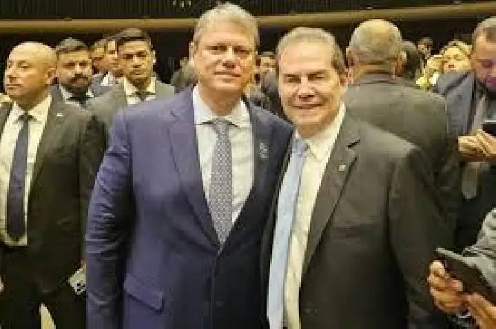 Tarcísio quer conversar com Paulinho sobre anistia