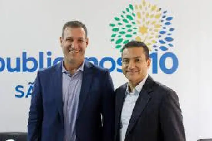 Tarcísio troca chefe da Casa Civil em meio a crise com Flávio