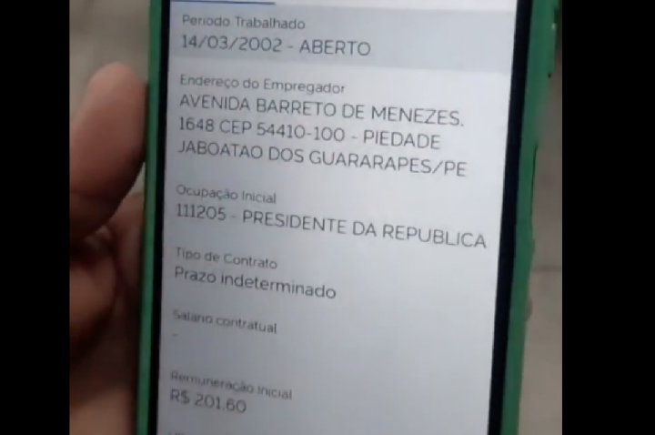 Técnica descobre que 'é' presidente da República há 24 anos