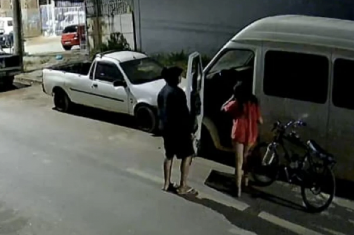 Traficantes, casais e até crianças usam 'van da sacanagem'