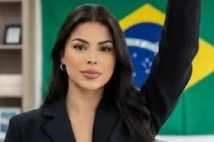 'Trans de direita' mira 2026, é alvo de crítica e segue Bolsonaro