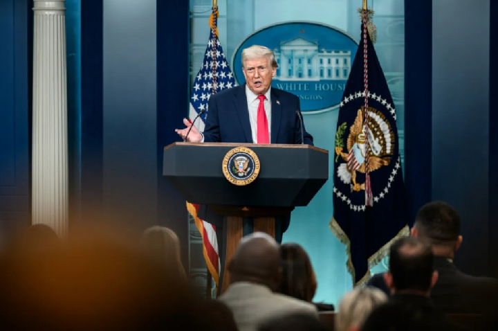 Trump diz em carta que guerra com Irã pode ser prolongada