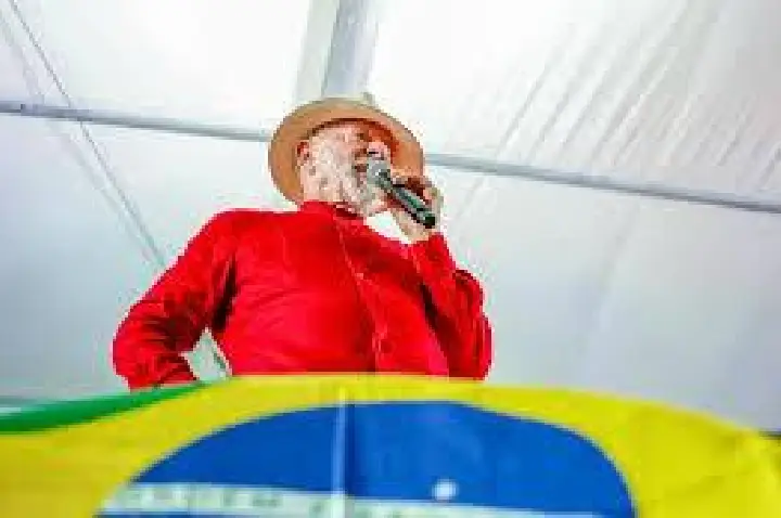 'Trump quer criar nova ONU', diz Lula sobre Conselho de Paz