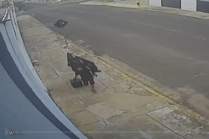 TV é furtada em casa no Centro de Bauru; VÍDEO FLAGROU