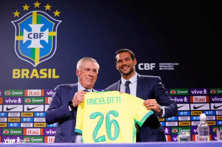 'Um ano é pouco', diz presidente da CBF sobre Carlo Ancelotti