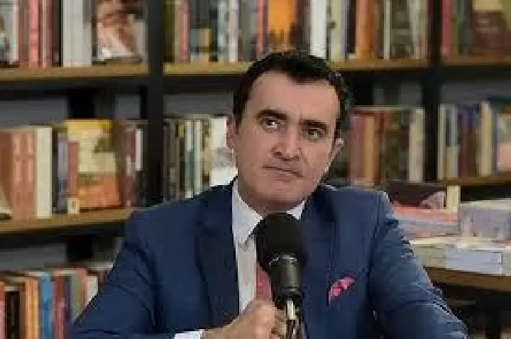 USP decide demitir professor acusado de abuso sexual por alunos