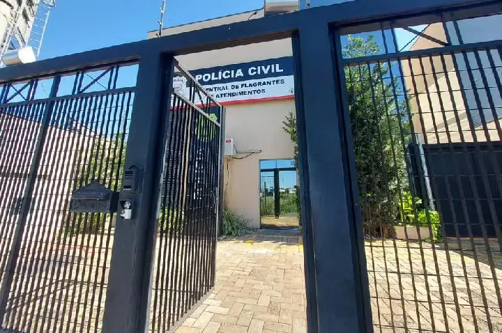 Vendedor e comprador de moto procuram a polícia após golpista receber PIX de R$ 5 mil e desaparecer