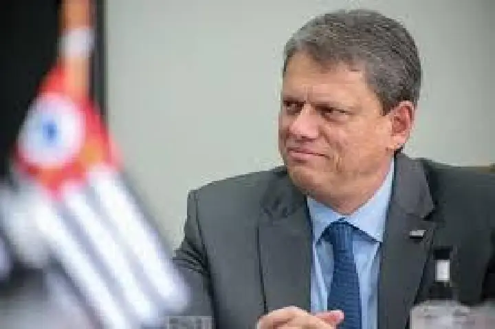 Verba de Tarcísio para Bolsa Família é menor que gasto evitado