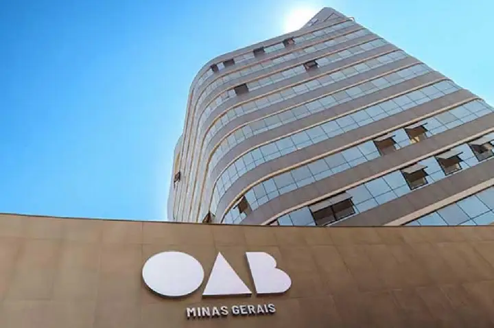 Vidente apresenta advogado expulso da OAB e idosa perde R$1 mi