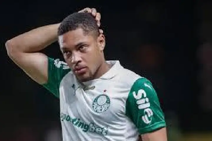 Vitor Roque tem última chance de superar marca da Europa