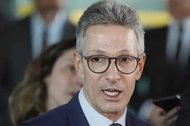 Zema fala em 'podridão' no STF e defende prisão de 2 ministros