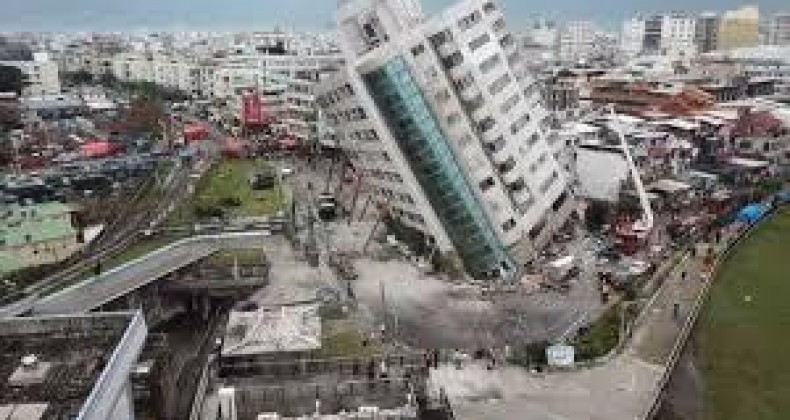 Terremoto em Taiwan deixa nove mortos; turista é surpreendido em piscina; VÍDEO