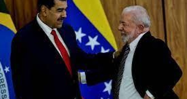 Governo Lula avisou chavistas que reagiria a bloqueio eleitoral de opositora venezuelana