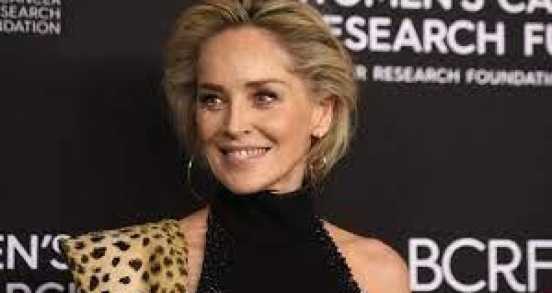 Sharon Stone revela que produtor a pressionou a fazer sexo com ator para 'salvar' filme