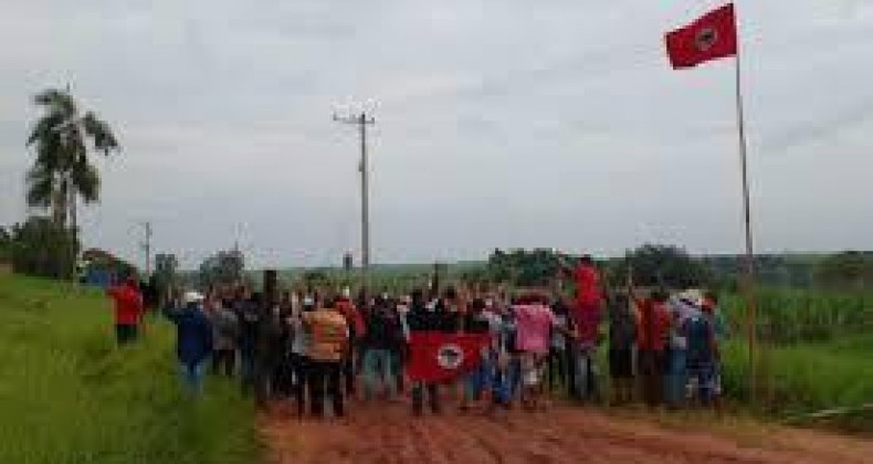 MST invade fazenda na região de Bauru