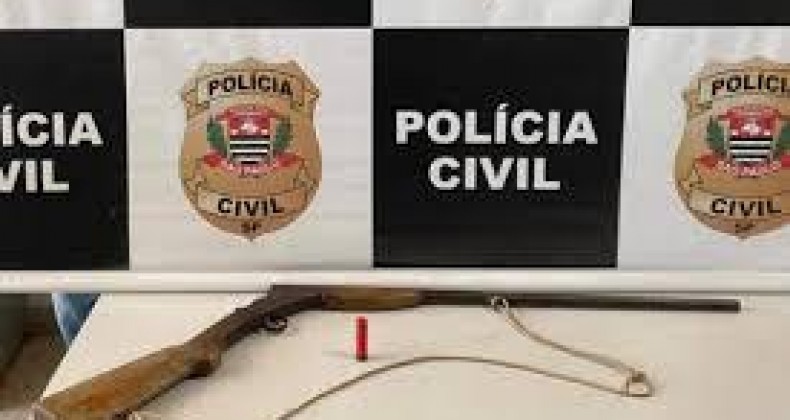 Polícia Civil apreende espingarda que teria sido usada durante ameaça em Avaí