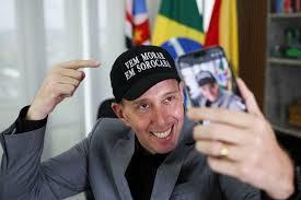 Alvo da PF, Manga mantém conversas com partidos de olho em 2026