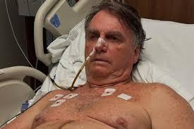 Bolsonaro participa de live em hospital e diz que terá alta na 2ª