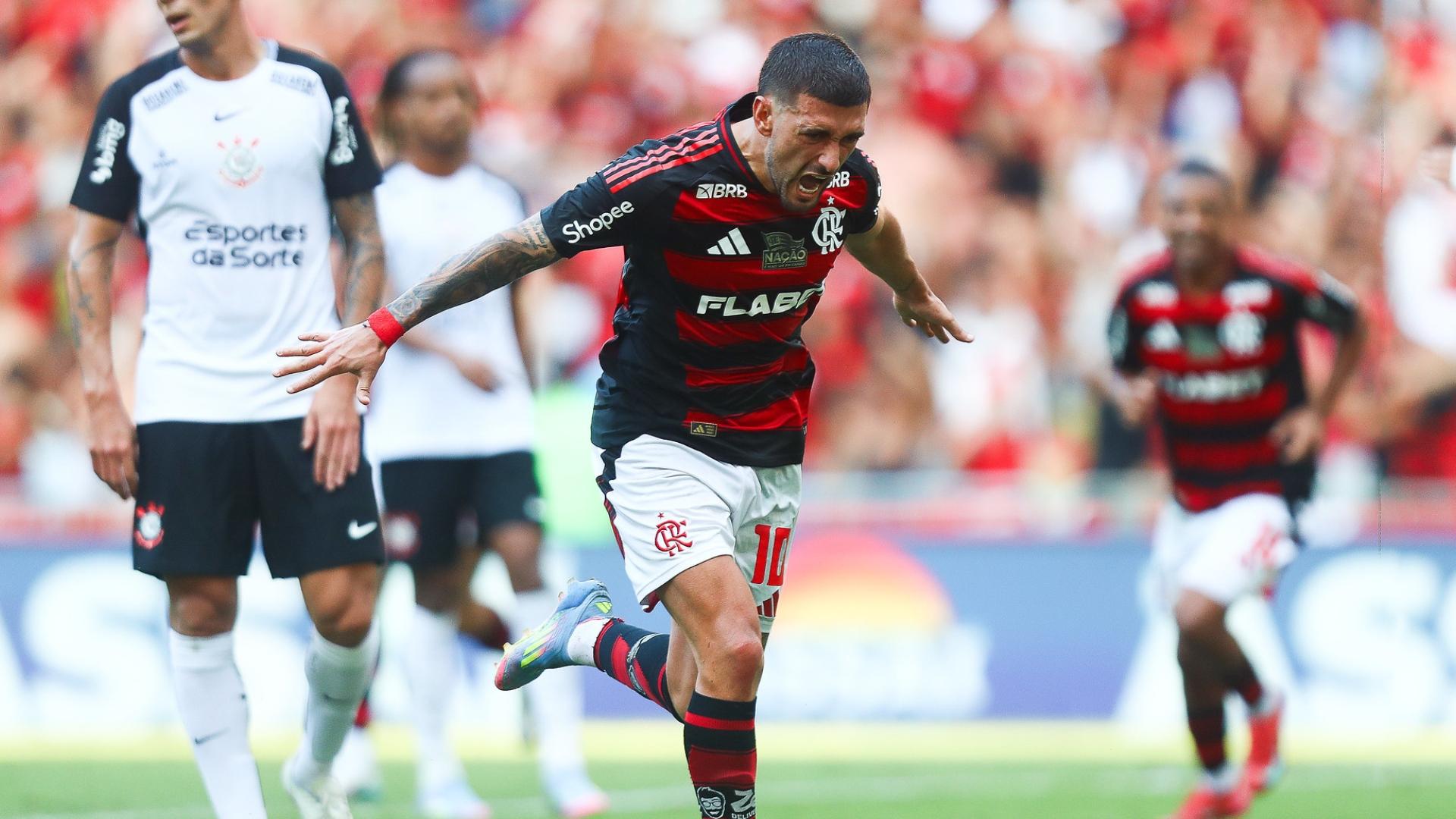 Flamengo atropela, goleia o Corinthians diante de Dorival e vira líder