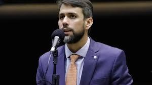 Governo Lula anuncia Pedro Lucas como ministro das Comunicações
