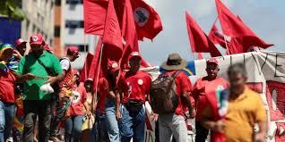 Integrantes do MST são atropelados durante marcha no Recife
