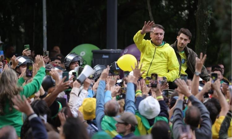Manifestação de Bolsonaro por anistita reúne mais de 44 mil pessoas na Paulista