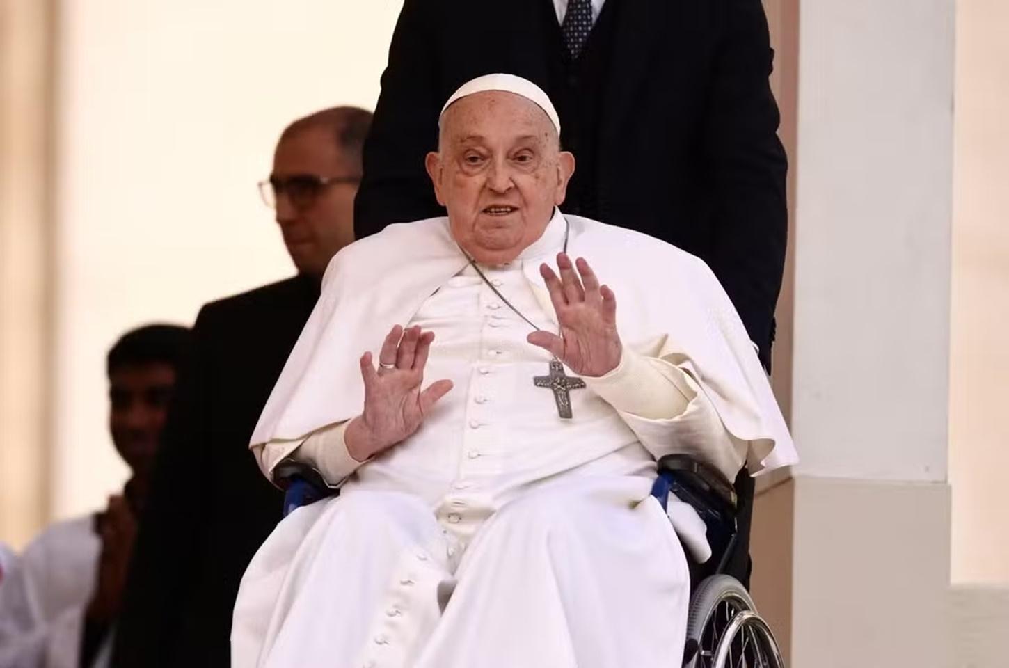 Papa Francisco participa do Domingo de Ramos no Vaticano sem auxílio de oxigênio e com voz mais forte